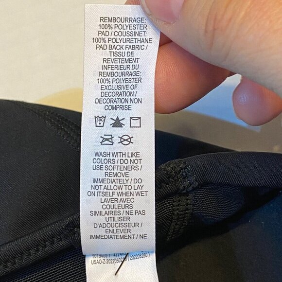 Nike Women's Swoosh Racerback Sports Bra Tank Medium Black Padded Workout NWT - Picture 11 of 11